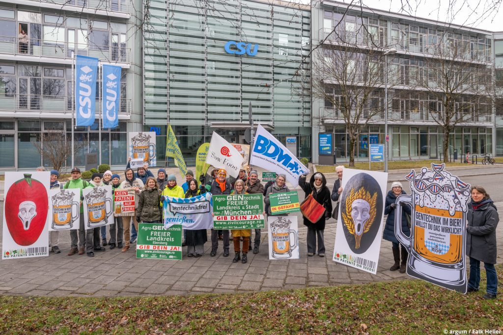 Demonstration für gentechnikfreie Lebensmittel vor der CSU-Parteizentrale